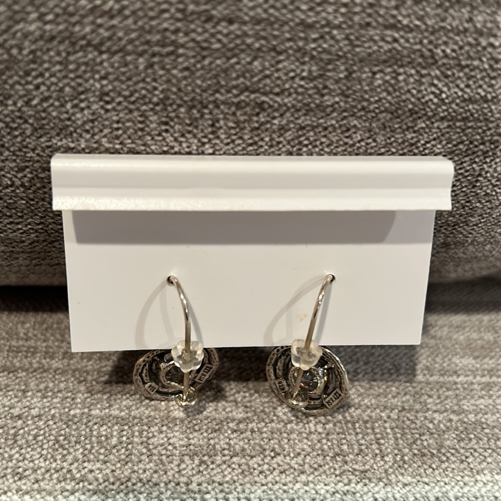 Earrings - Picture 2 of 5
